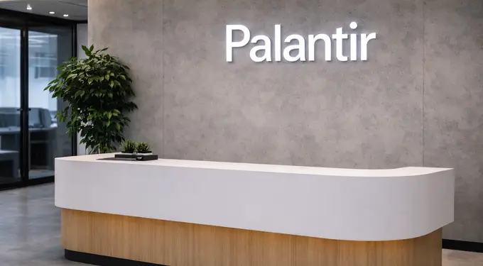 Palantir Stock Holds Steady: Why Monday Could Be The Turning Point