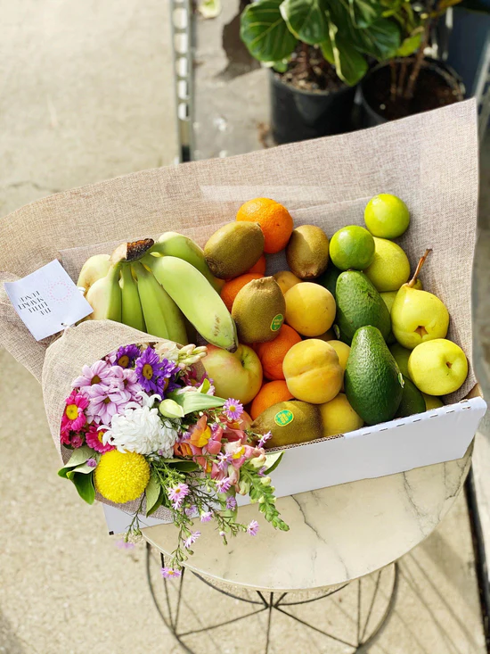 the-little-flower-fruit-pack-the-little-market-bunch-4_550x.webp the-little-flower-fruit-pack-the-little-market-bunch-4_550x.webp