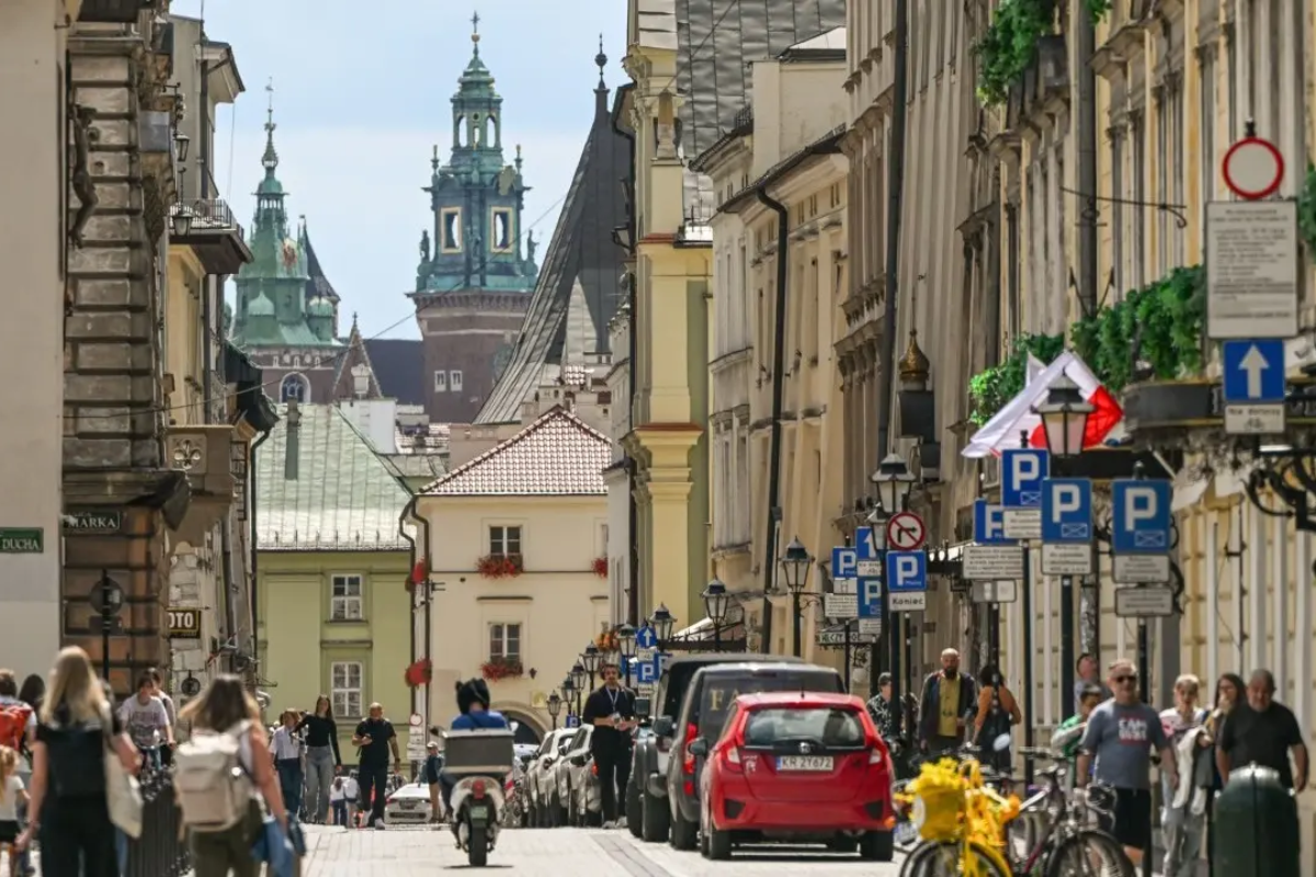 Polish Inflation Beats Expectations Driven By Fuel Prices
