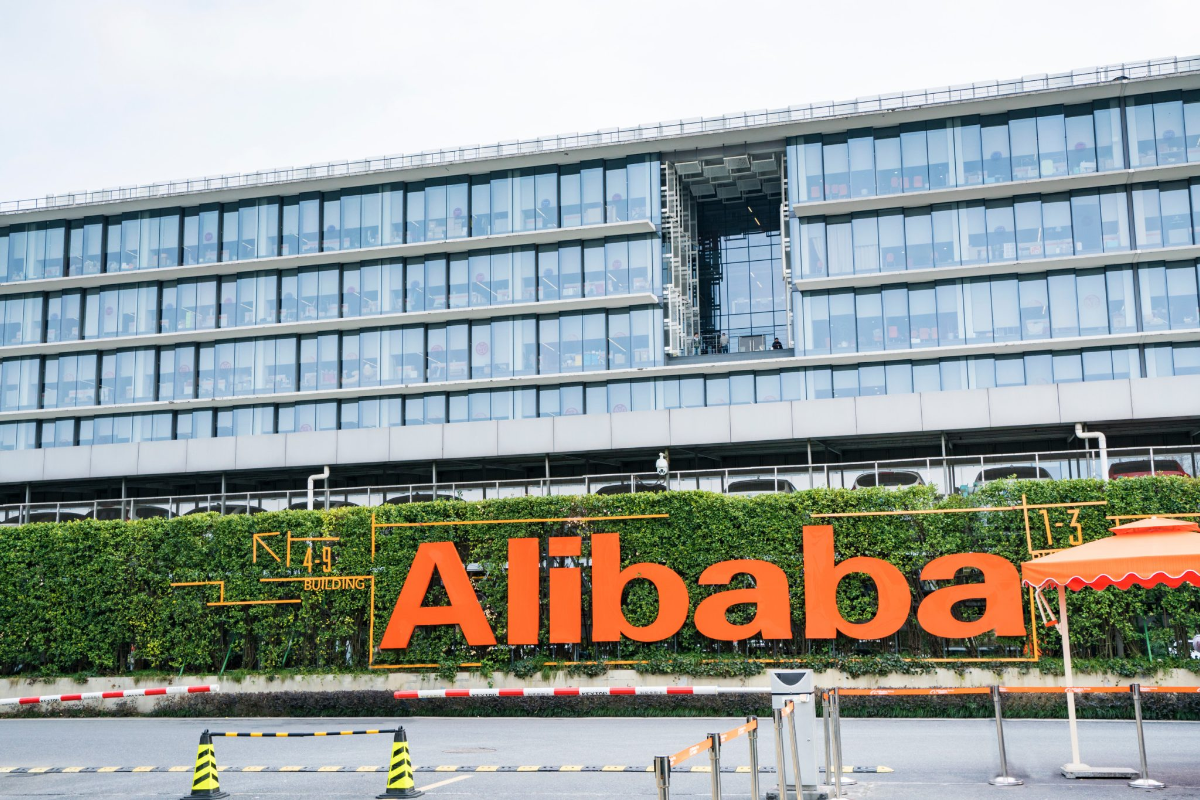 AI News: Alibaba Insiders Buy Shares After Discounted Funding Deal
