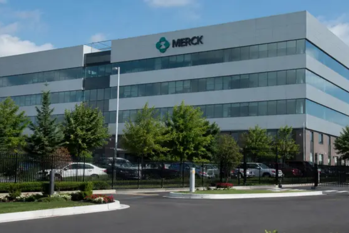 Moderna Is Paring Back Gains, But Merck Stock Remains A Buy