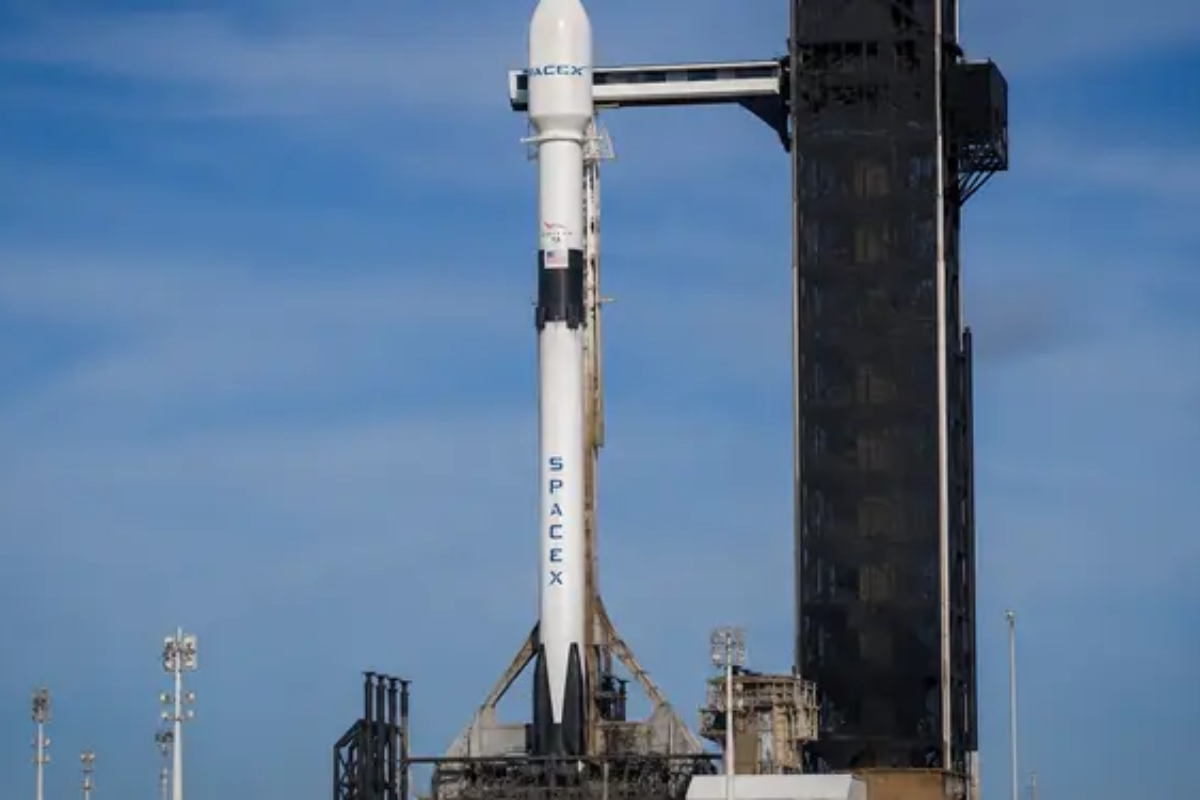 SpaceX Stock Gains As Bernstein Maintains Bullish Outlook