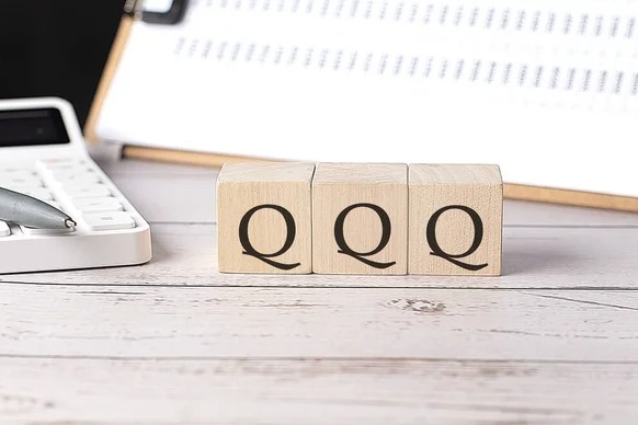 QQQ Finds Buyers In The Blue Box