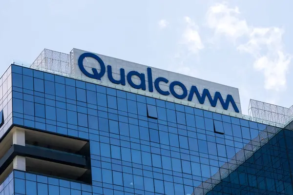 Qualcomm Faces Crucial Test After Brutal 35% Slide