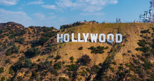 depositphotos_753021392-stock-photo-hollywood-sign-displayed-rugged-hills.jpg