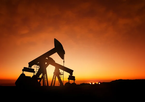depositphotos_101053288-stock-photo-oil-pumps-at-dusk.jpg