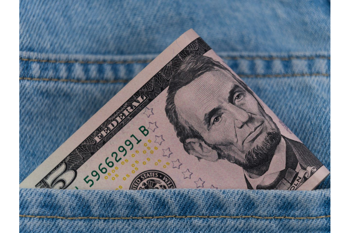 Fed Puts Broader Economy At Risk As Core Inflation Moderates