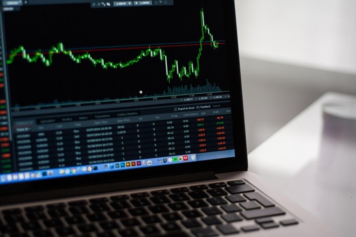 Major Indexes Tank As Treasury Yields Take Off Again