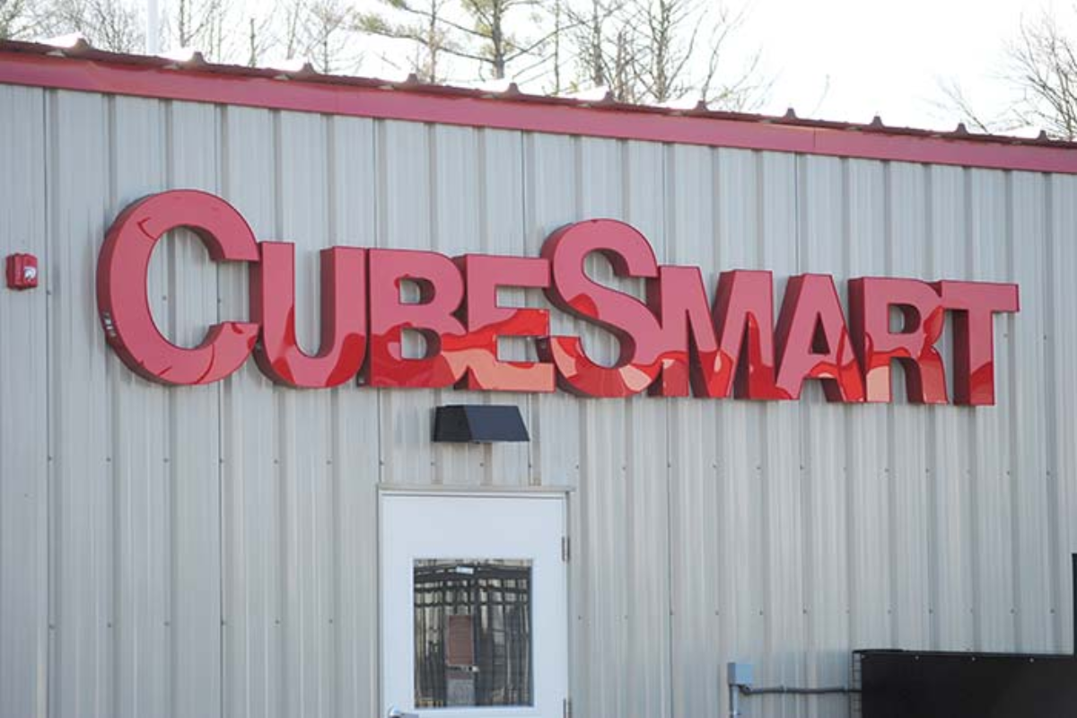 CUBE: A “Smart” Dividend Play?