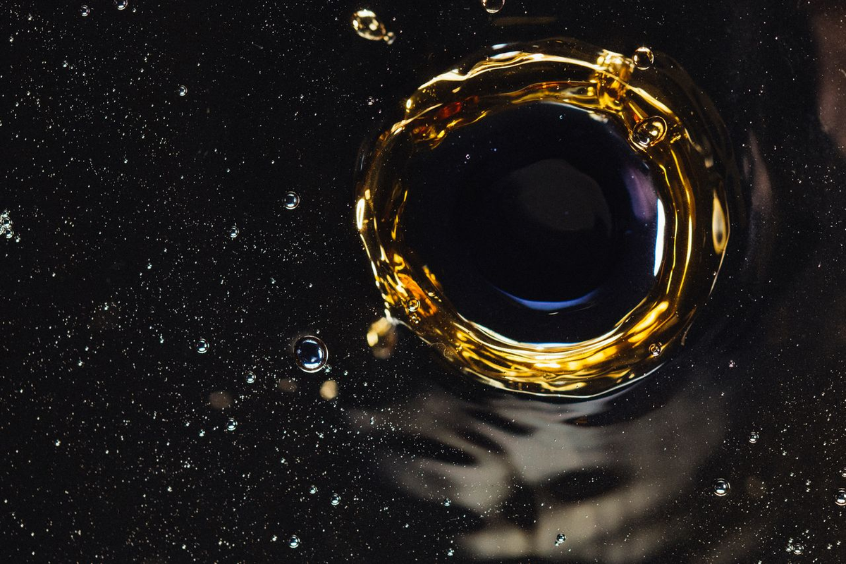Oil Turned On Its Vertex Day: What It Means For Gold