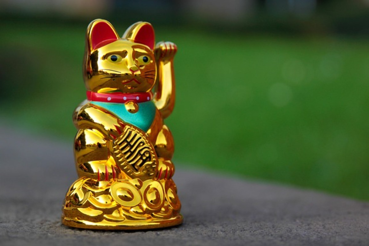 China’s De-Dollarization Strategy: Buy The Gold, Build The Market