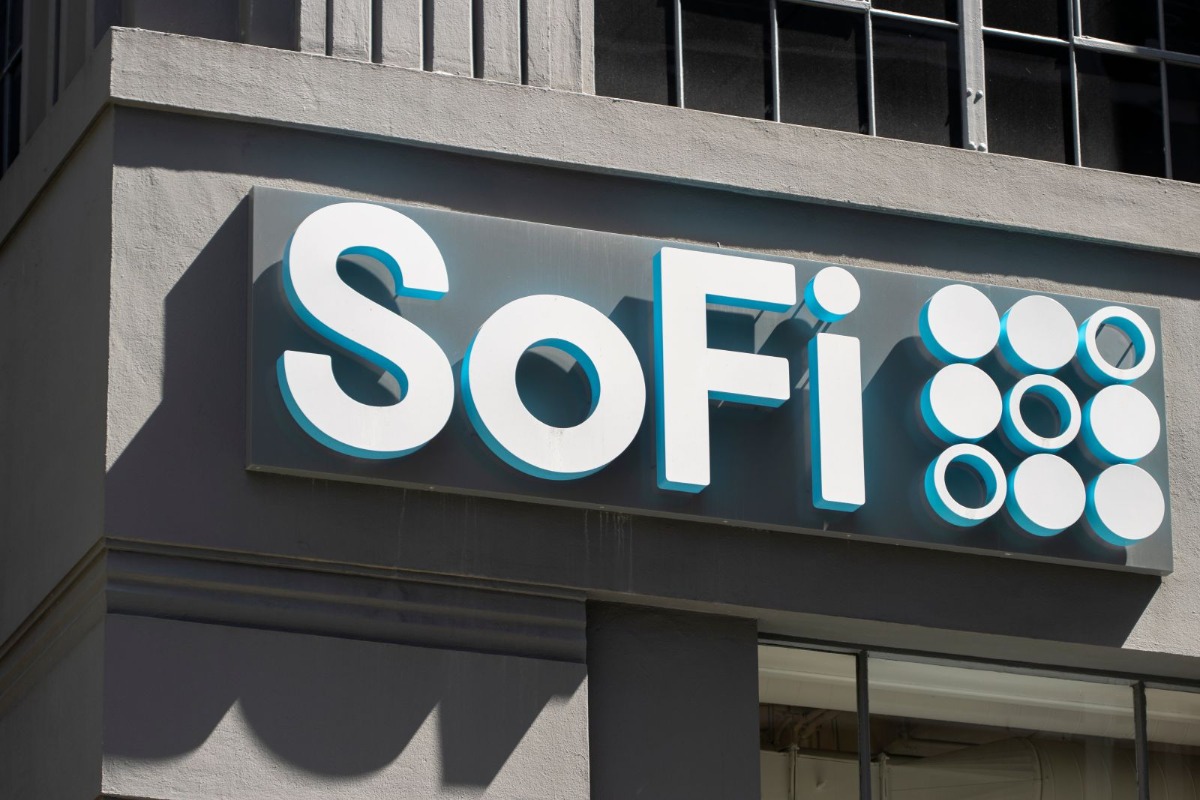 Huge Option Volume In SoFi Puts Expiring In Over 2 Years - Are Investors Bearish On SOFI Stock?