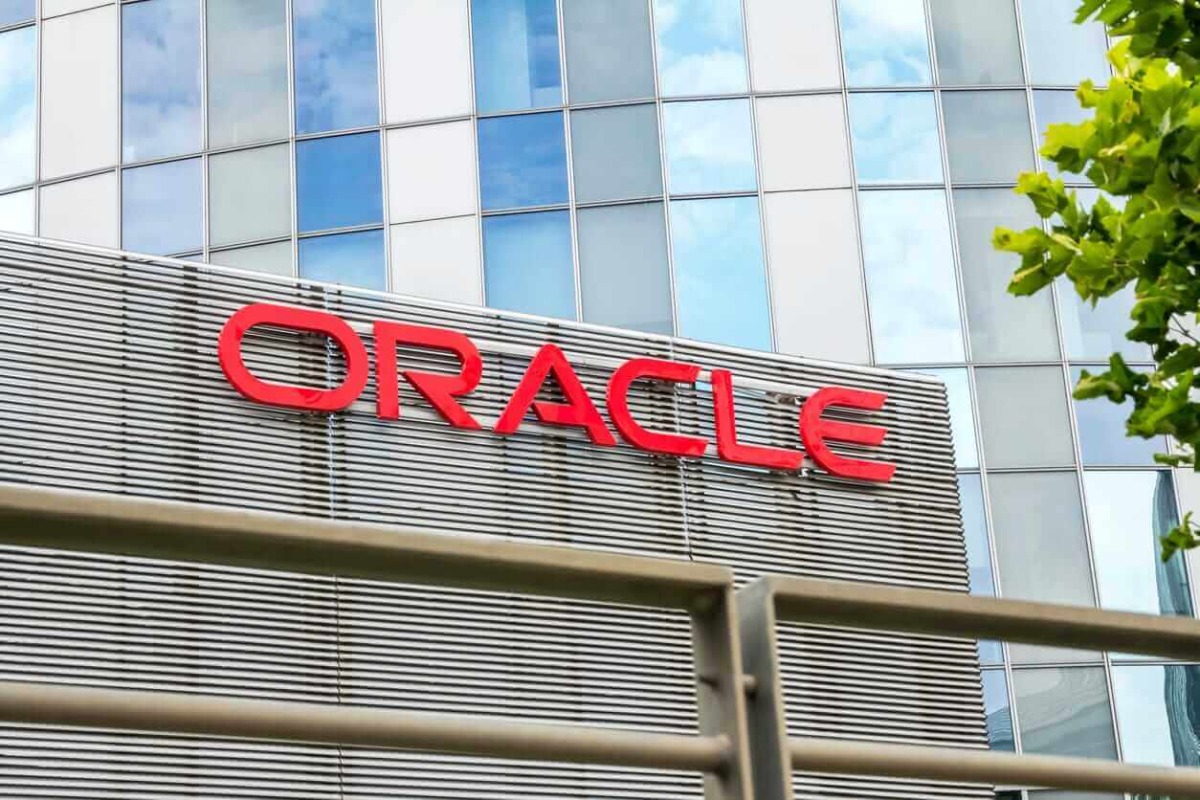 Huge Unusual Long-Dated Call Options In Oracle Corp - A Covered Call ORCL Play?