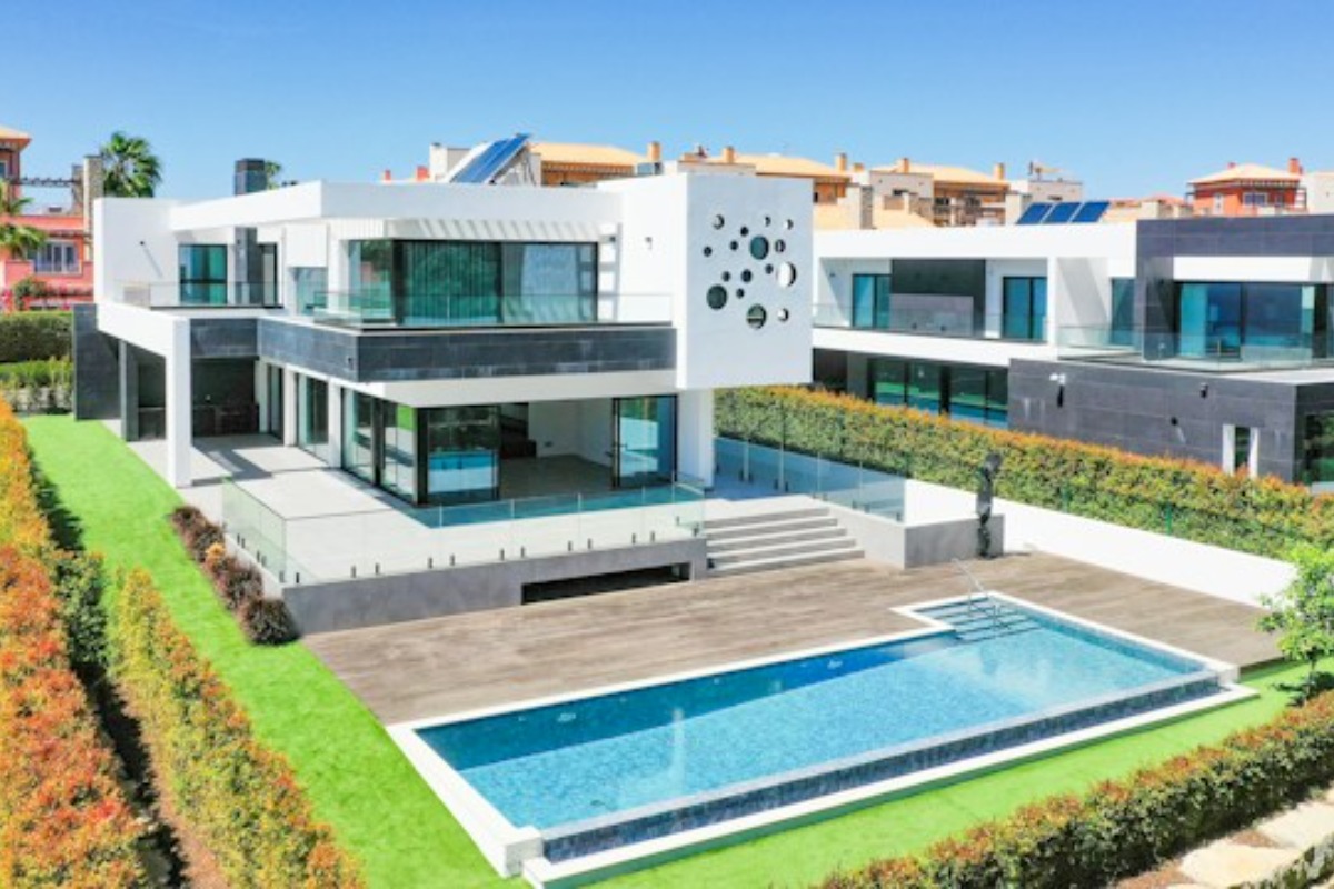 Stock Analysis: Cyrela Brazil Realty Might Grow By 26.9% In A Year As Dividend Decides