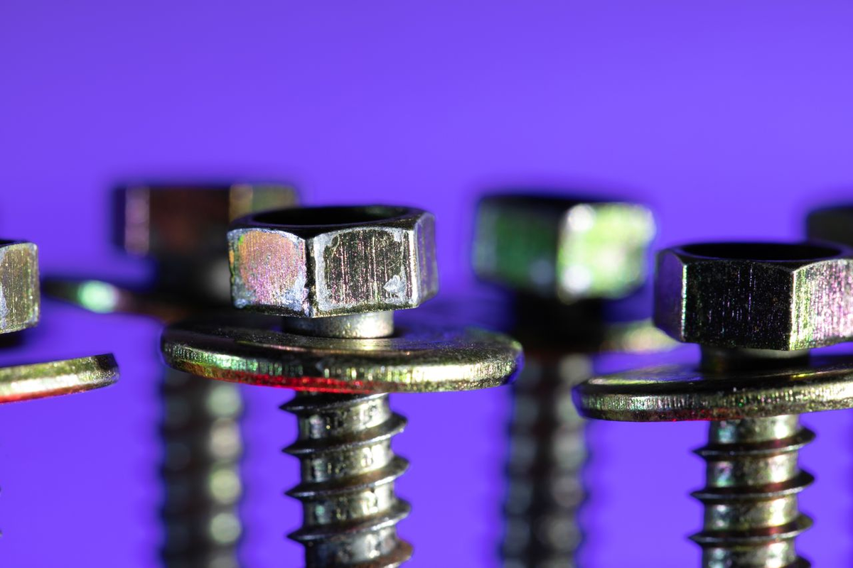 Fastenal Q3 Earnings Beat On Expense Leverage, Sales Miss Estimates