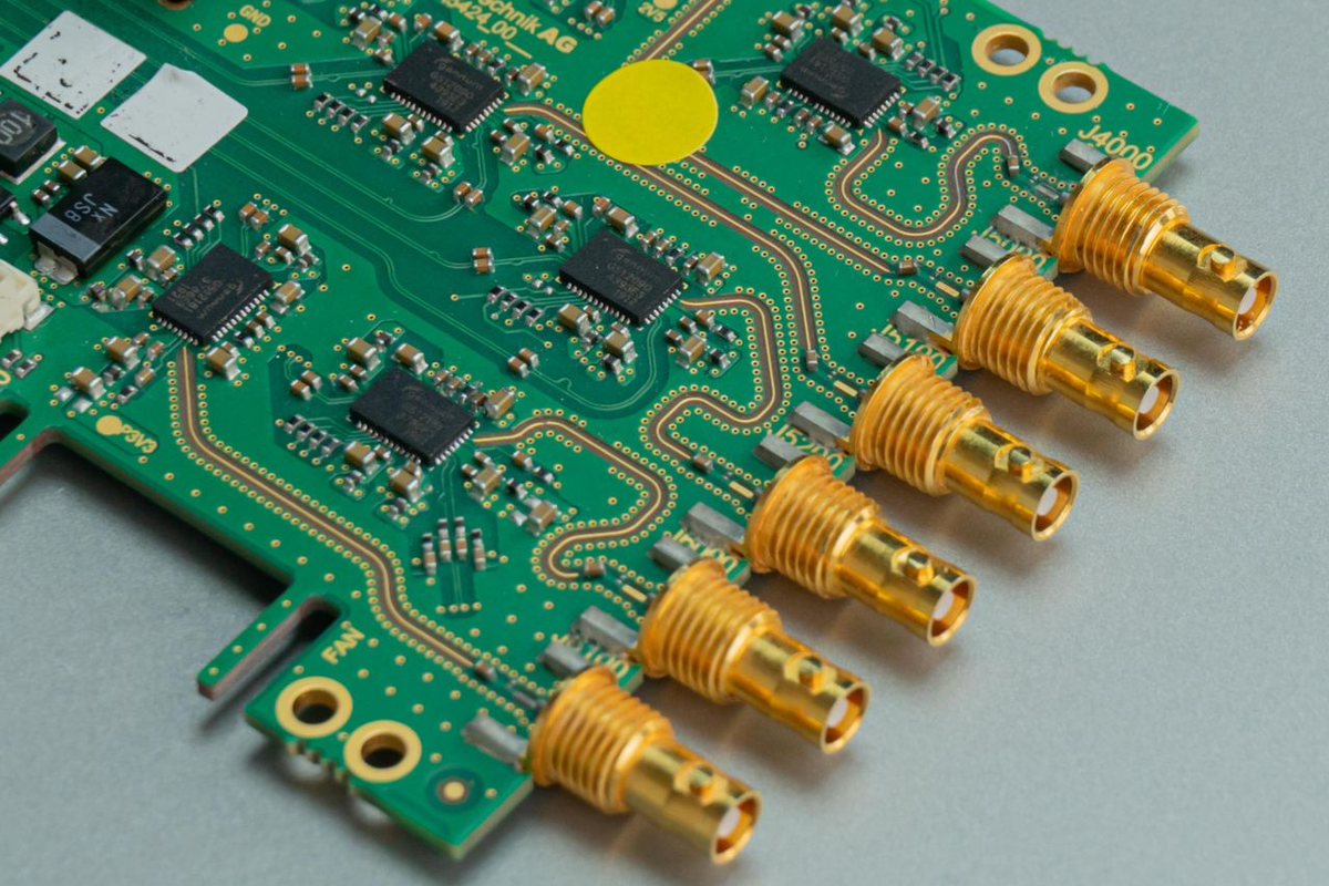 Broadcom: Morning Star Pattern And Oversold Conditions Signal A Potential Reversal
