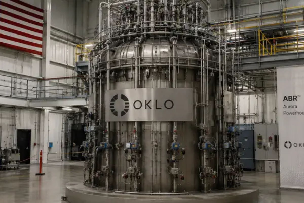 Oklo Stock Analysis: Is It A Buy Or Sell As Insiders Continue Selling?