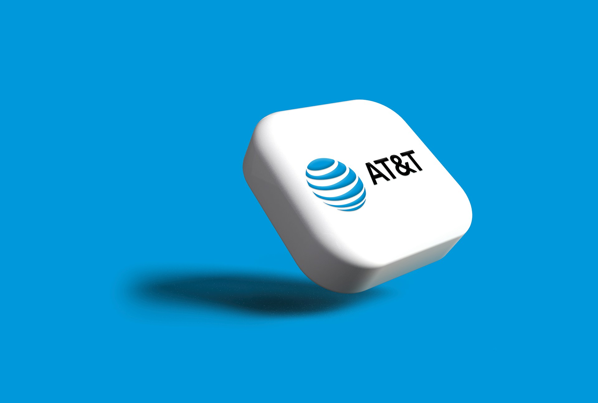A Whale Bet Against AT&T Creates Opportunity