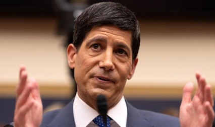 Hump Day: War And The FOMC