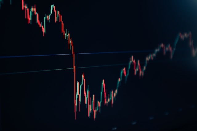 Wall Street Finished Mixed Amid Tech Rout