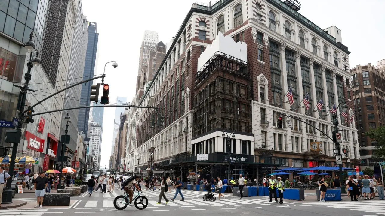 U.S. GDP Disappoints Despite Consumer Resilience
