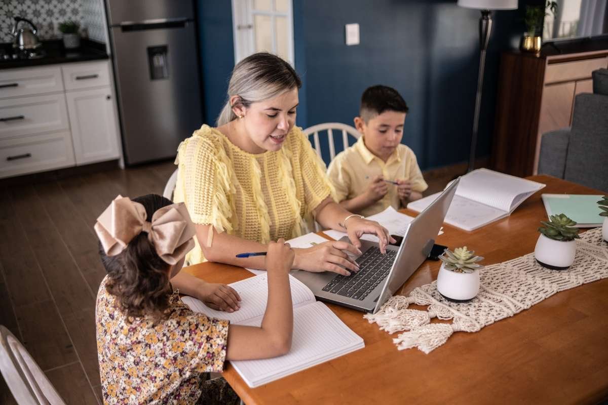 4 Tips to Help Your Child Succeed at School | CIO Women Magazine