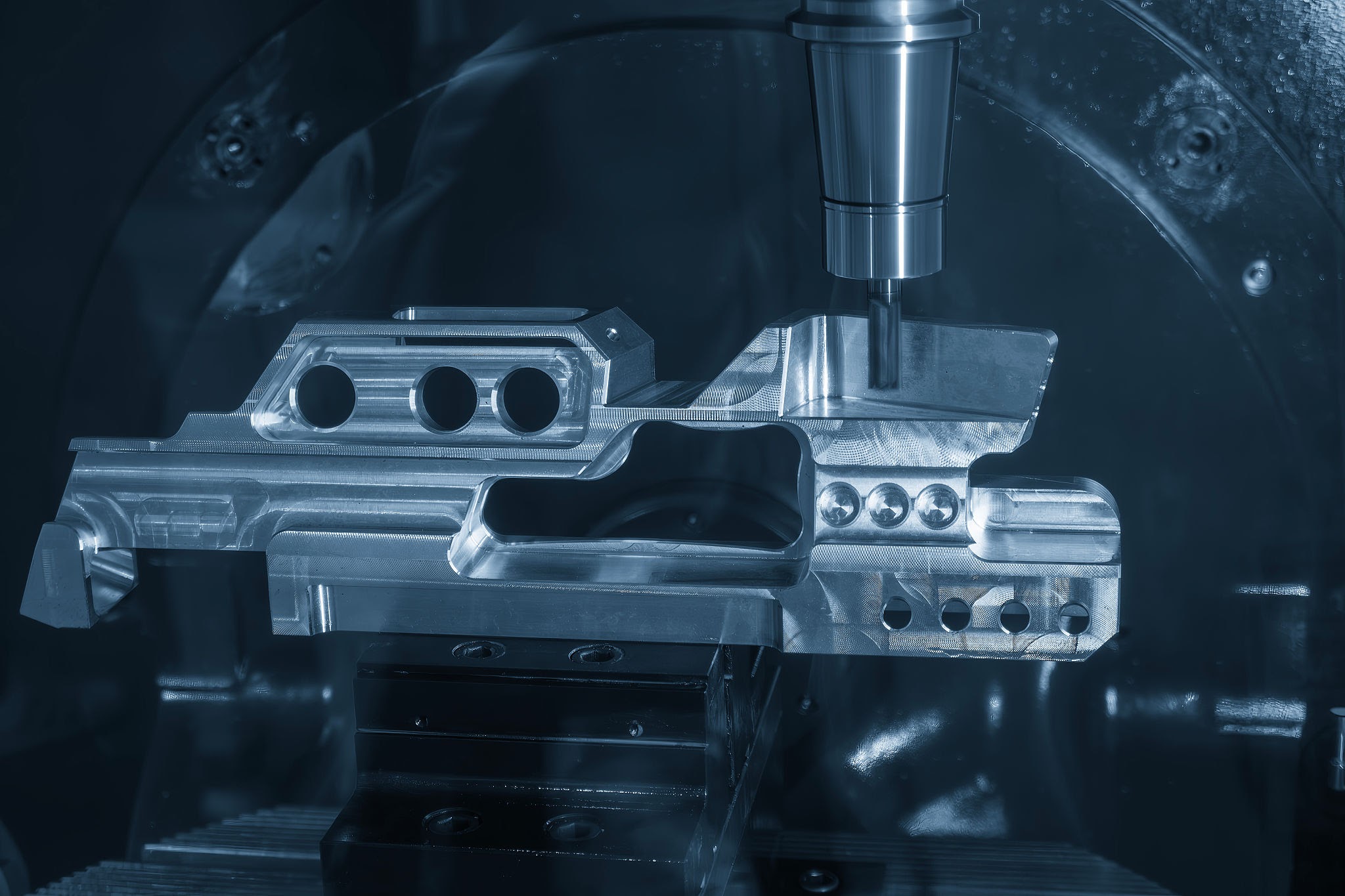 Multi-axis precision CNC milling process in real-time, AI generated