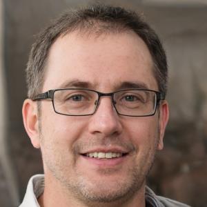 Daniel Elton